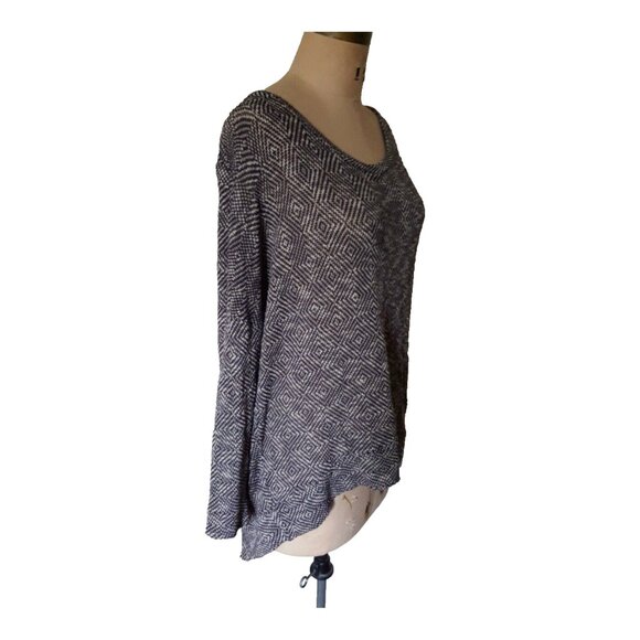 SAGE long lagenlook light sweater top back buttons and crochet lace insert L - Picture 8 of 12